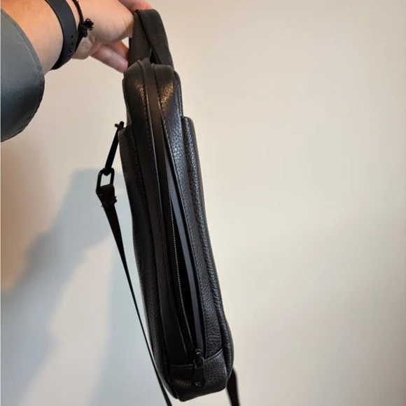 Men's Black Italian Leather Briefcase - Classic Style - Grams(28) - Picture 3 of 7